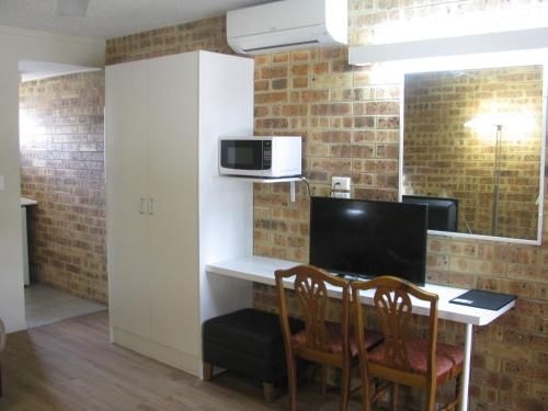Golden Beach Motor Inn1