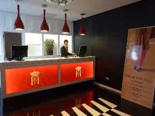 Catalonia Reina Victoria Wellness & Spa Hotel