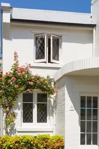 Apartment with Garden Balcony