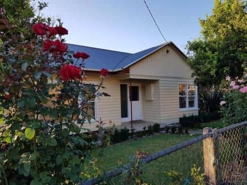 Cottage on Main Cottage on Main