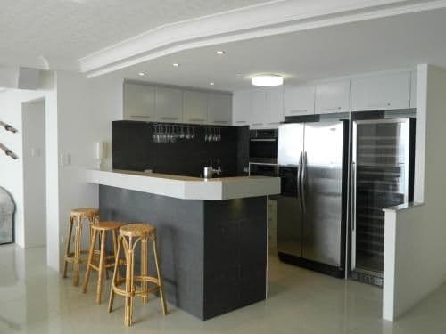 Superior Three-Bedroom Apartment with Ocean View