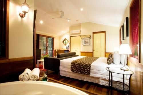 Amore On Buderim Rainforest Cabins2