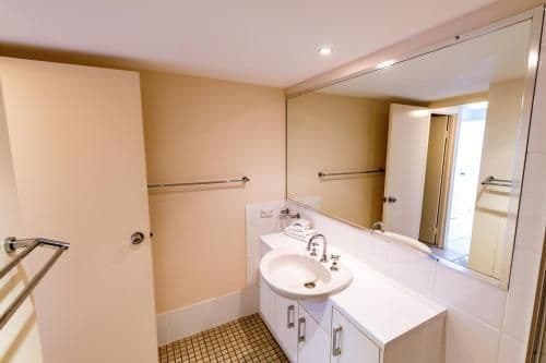 Three Bedroom Apartment - Northern Ocean View