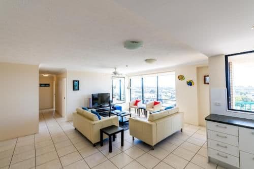 Three Bedroom Apartment - Northern Ocean View