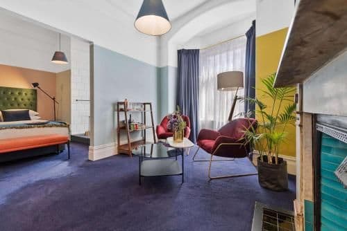 Queen Suite - Non-Smoking