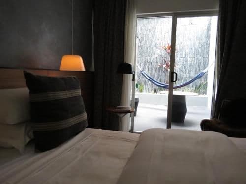 Deluxe King Room with Courtyard