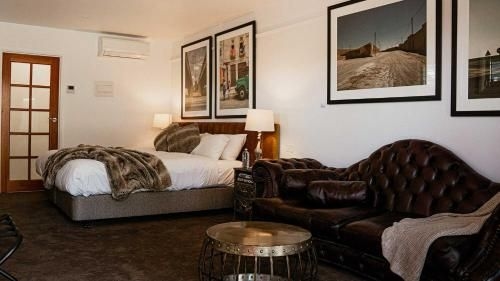 Daylesford Art Motel Superior Suites (Farmers Arms Hotel Daylesford)4