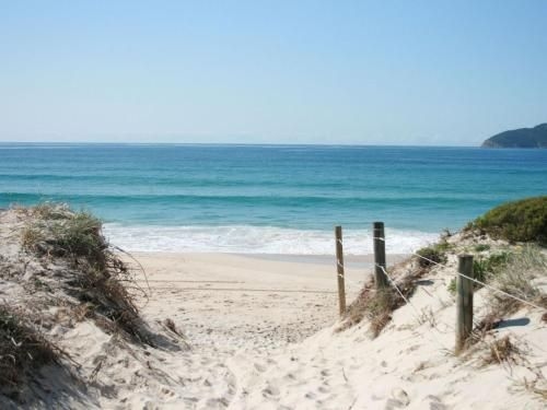 Close To The Myall River - Pet Welcome1