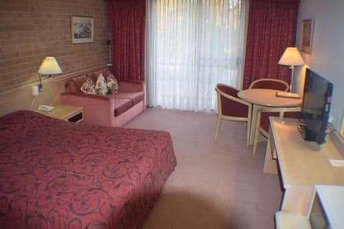 Deluxe Queen Room