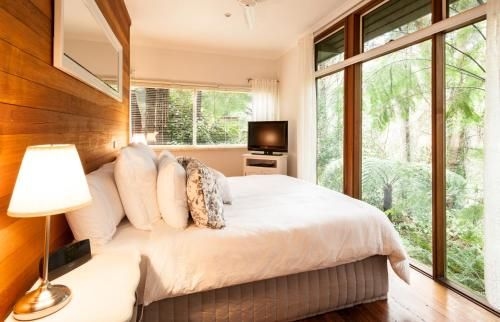Cottage in the Forest2