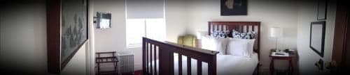 Deluxe Queen Suite