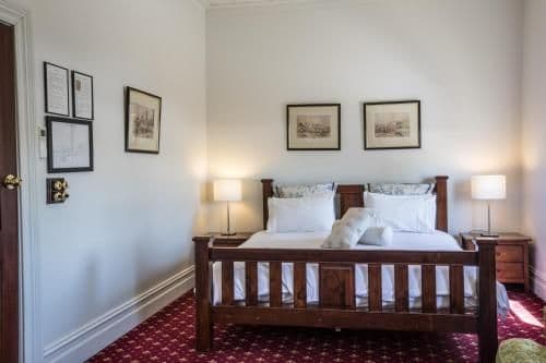 Deluxe King Suite