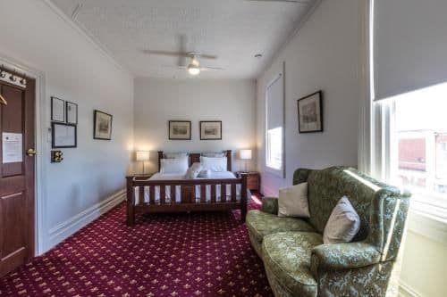 Deluxe King Suite