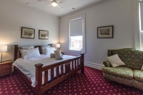 Deluxe King Suite