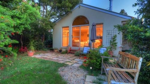 The Avenue at Montville Cottage (The Avenue at Montville Luxury Cottage)0