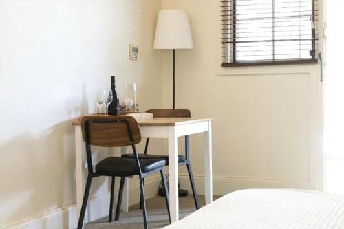 Queen Suite with Spa Bath