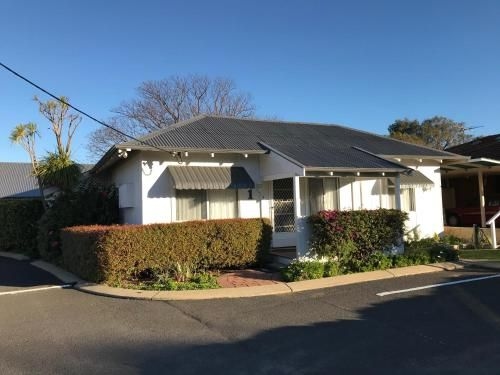 Busselton Jetty Chalets0
