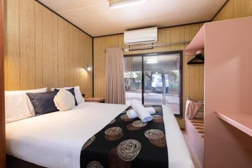 Value Cabin - Sleeps 6