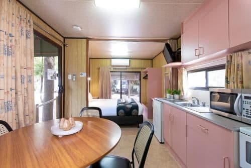 Value Cabin - Sleeps 6