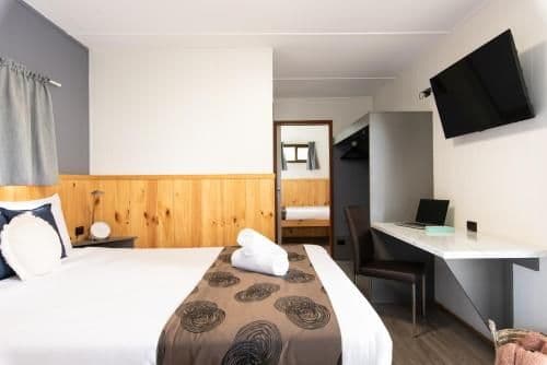 Standard Cabin