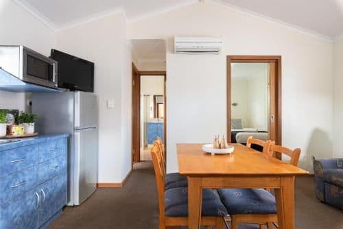 Villa - Sleeps 4