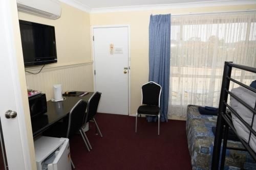 ลิธโกว์ พาร์ค ไซด์ มอเตอร์ อินน์ (Lithgow Motor Inn)4