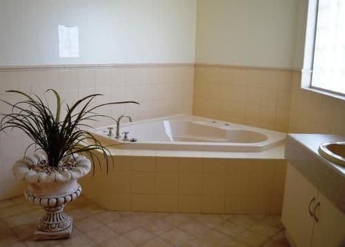 Superior Queen Room with Spa Bath