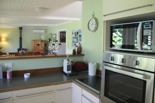 The Lakehouse Manor1