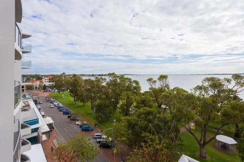 Three-Bedroom Premier Apartment with Ocean View - Ocean 2