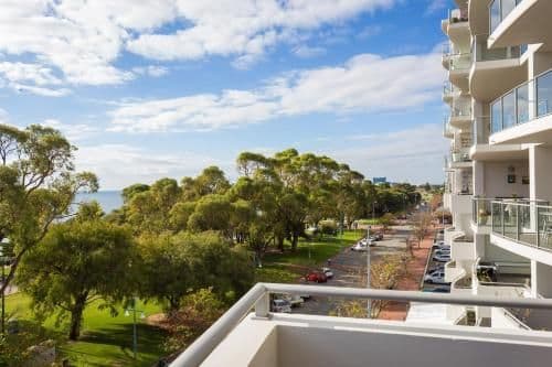 Three-Bedroom Premier Apartment with Ocean View - Ocean 2