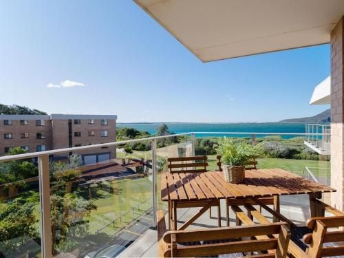 Promenade, 12/8 Intrepid Cl - fantastic waterfront unit (Promenade, 12, 8 Intrepid Close)0