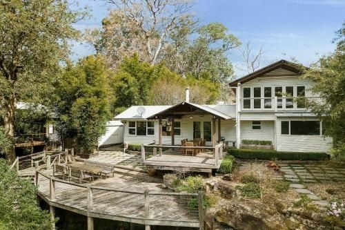Equanimity - Beautiful character filled house0