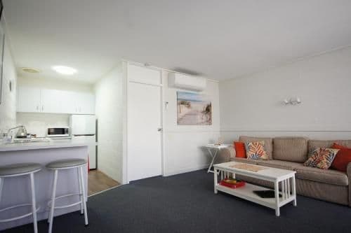 One-Bedroom Apartment (3 Adults)