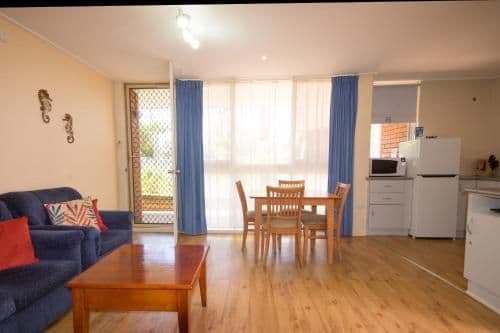 Two-Bedroom Family Apartment (5 Adults)