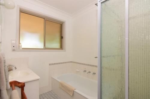 Valley Haven - 3 bedrooms close to the village! (Valley Haven - 3 bedrooms close to the village)1
