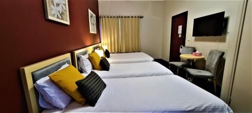 Brunswick Tower Hotel4