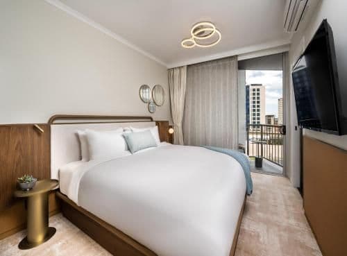 Deluxe Hotel Room