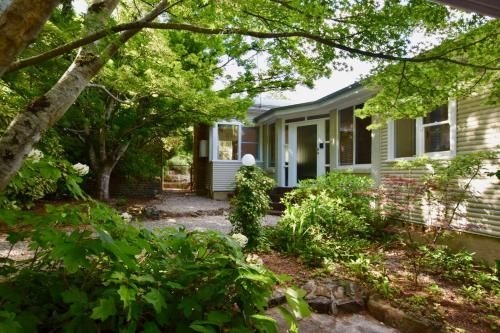 Calamandah House of Blackheath0