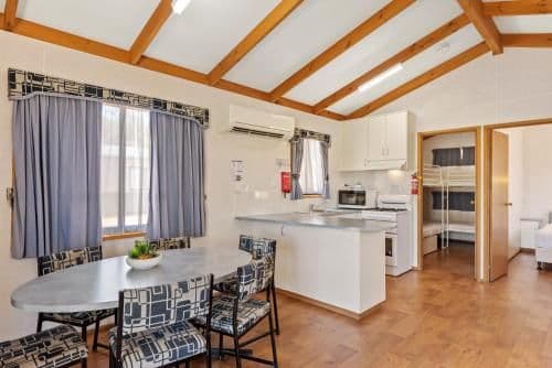 Deluxe 2 Bedroom Waterfront Cabin - Sleeps 6