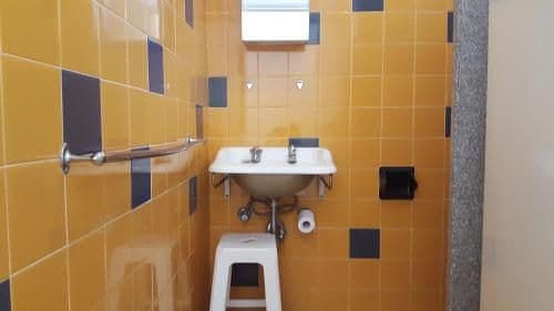 Twin Room with Private En Suite Bathroom