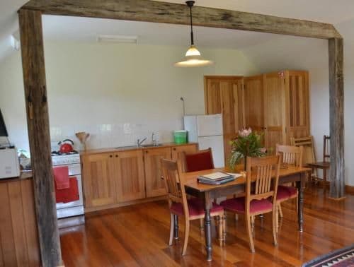 Two-Bedroom Cottage - The Wine Loft