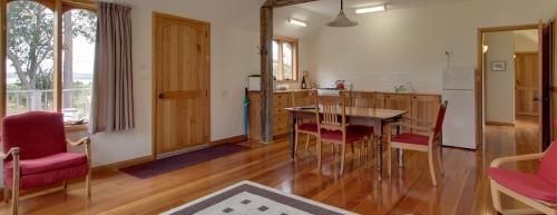 Herons Rise Vineyard Accommodation4