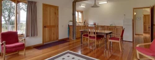 Two-Bedroom Cottage - The Wine Loft