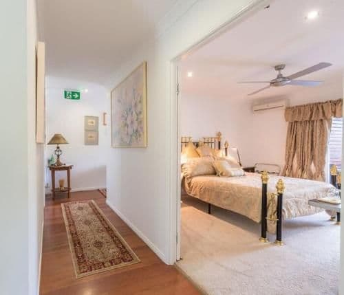 Queen Room with Spa Bath - Brighton