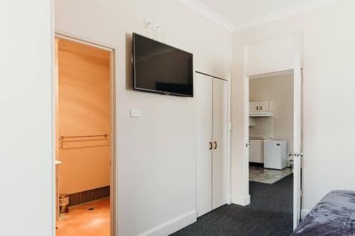 King Room with Private Bathroom