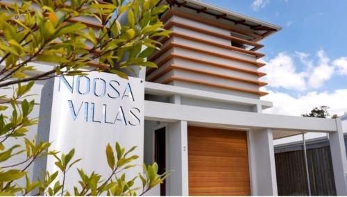 Noosa Villas0
