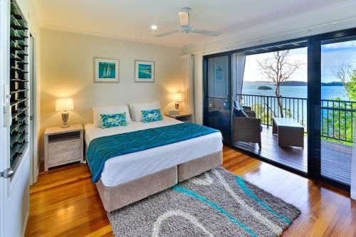 3 The Panorama Hamilton Island 2 Bedroom 2 Bathroom Ocean View Modern Apartment3