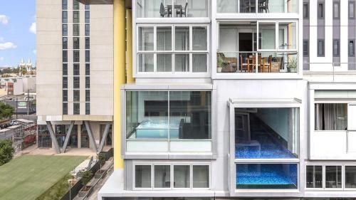 Hi 5 stars luxury Adelaide City Apartment1