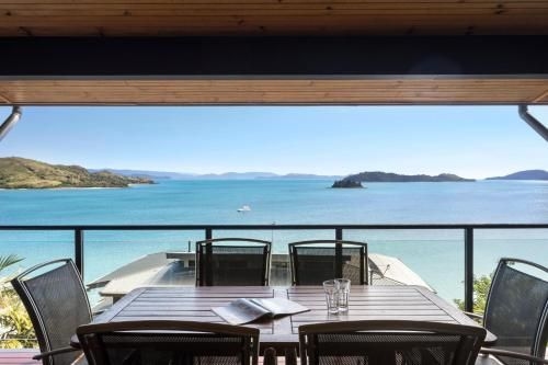 Apartment 27 Shorelines on Hamilton Island0