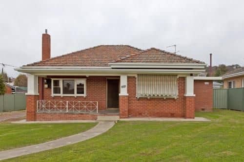 Red Brick Beauty - Central Cottage Red Brick Beauty - Central Cottage
